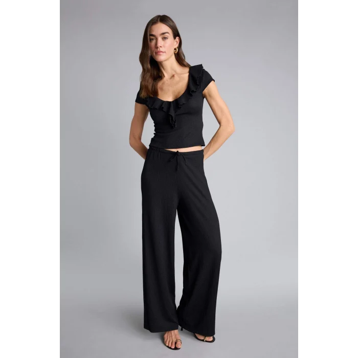 Defacto H1593AXBK81 Siyah Slım Fıt Bürümcük Tişört