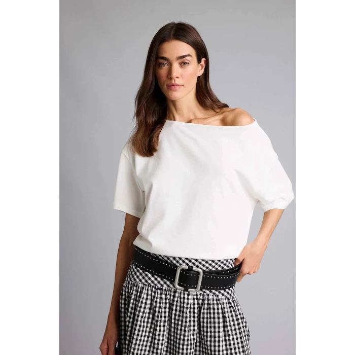 Defacto H6703AXER105 Ekru Relax Fıt Kayık Yaka Basıc Düz Kısa Kollu Tişört