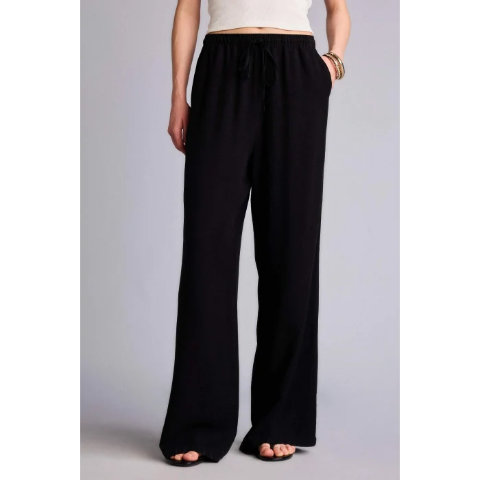 Defacto F5024AXBK27 Siyah Wıde Leg Cepli Yüksek Bel Standart Boy Keten Karışımlı Pantolon