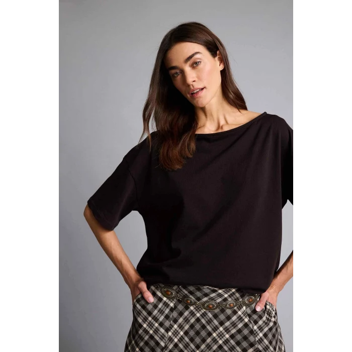 Defacto H6703AXBN340 Kahve Relax Fıt Kayık Yaka Basıc Düz Kısa Kollu Tişört