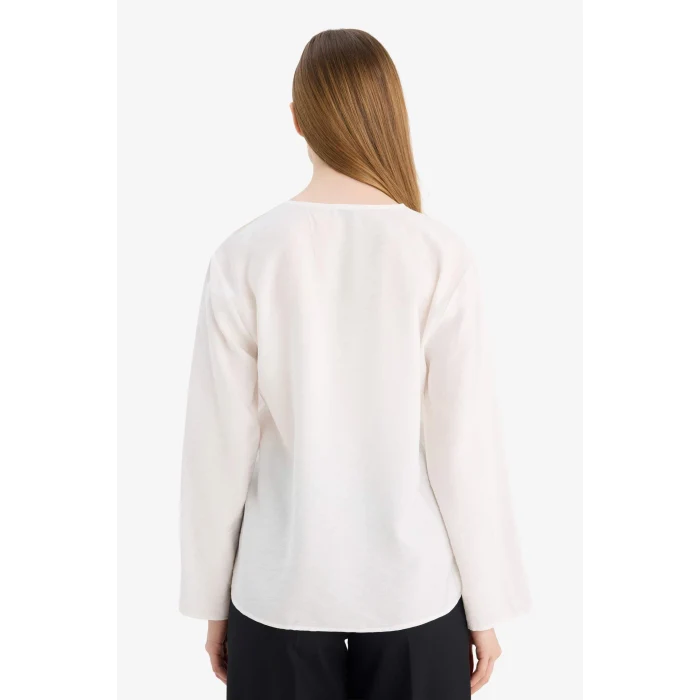 Defacto G9142AXER105 Ekru Relax Fit Krinkıl Kumaş Volanlı Bluz