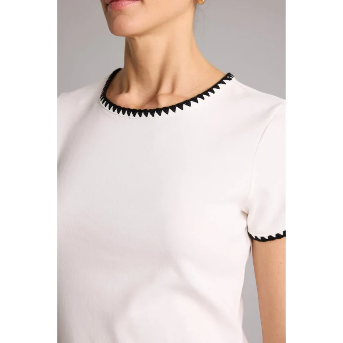 Defacto F9831AXER105 Ekru Regular Fıt Ribana Tişört