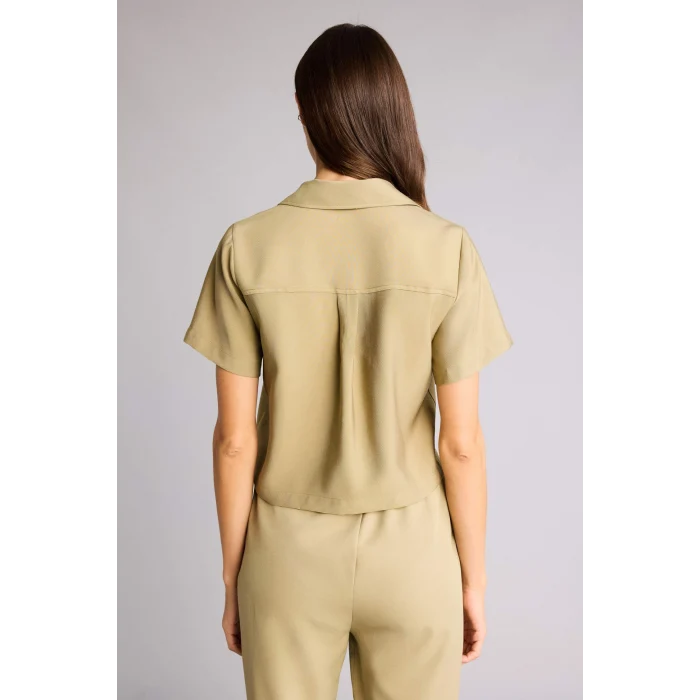 Defacto C4784AXKH176 Haki Cropped Fıt Akışkan Kumaş Gömlek