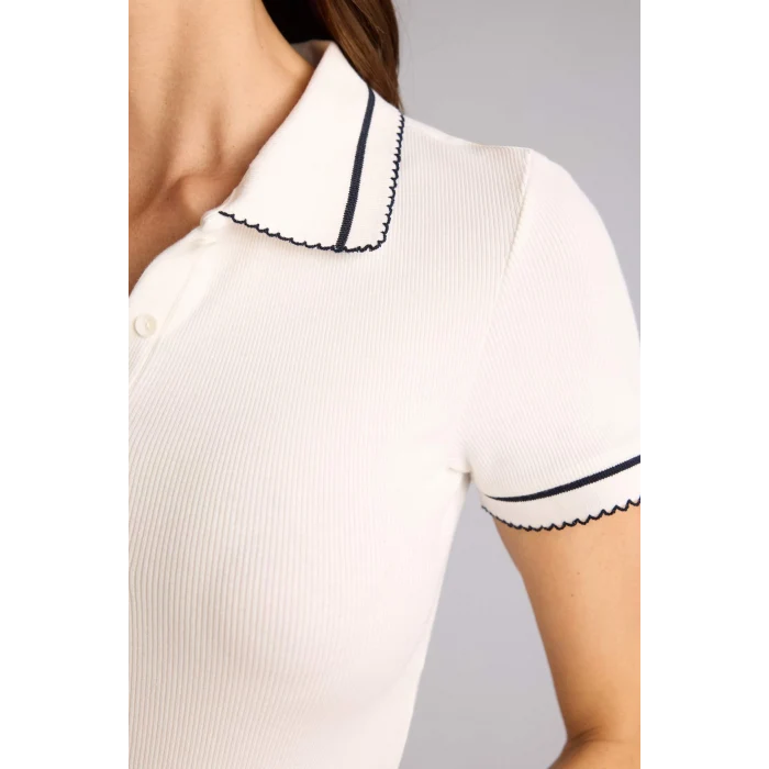 Defacto H1590AXER105 Ekru Regular Fıt Polo Yaka Fitilli Kaşkorse Kısa Kollu Polo Tişört