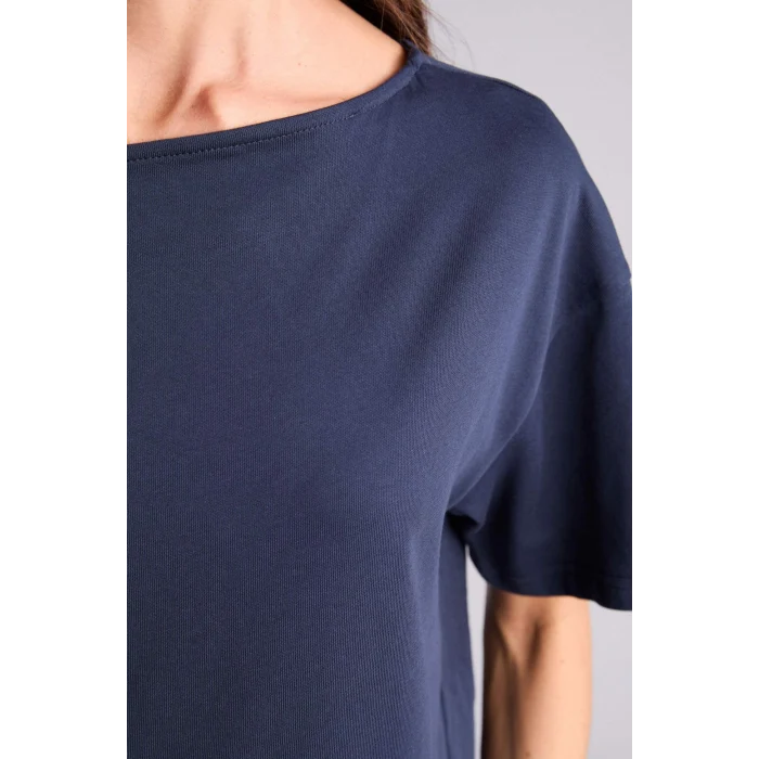 Defacto H6703AXNV42 Lacivert Relax Fıt Kayık Yaka Basıc Tişört