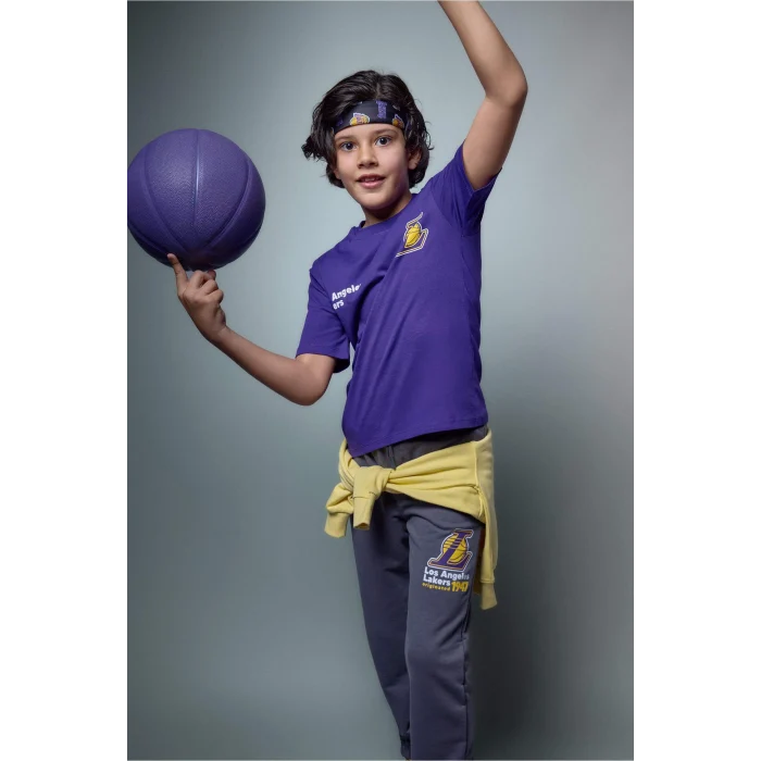 Defacto G7613A8PR299 Mor NBA Los Angeles Lakers New Regular Fıt Bisiklet Yaka Kısa Kollu Tişört Erkek Çocuk