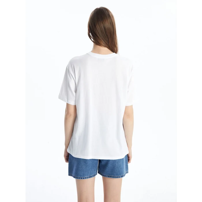 LCW Vision Beyaz Bisiklet Yaka Baskılı Kısa Kollu Oversize Kadın Tişört