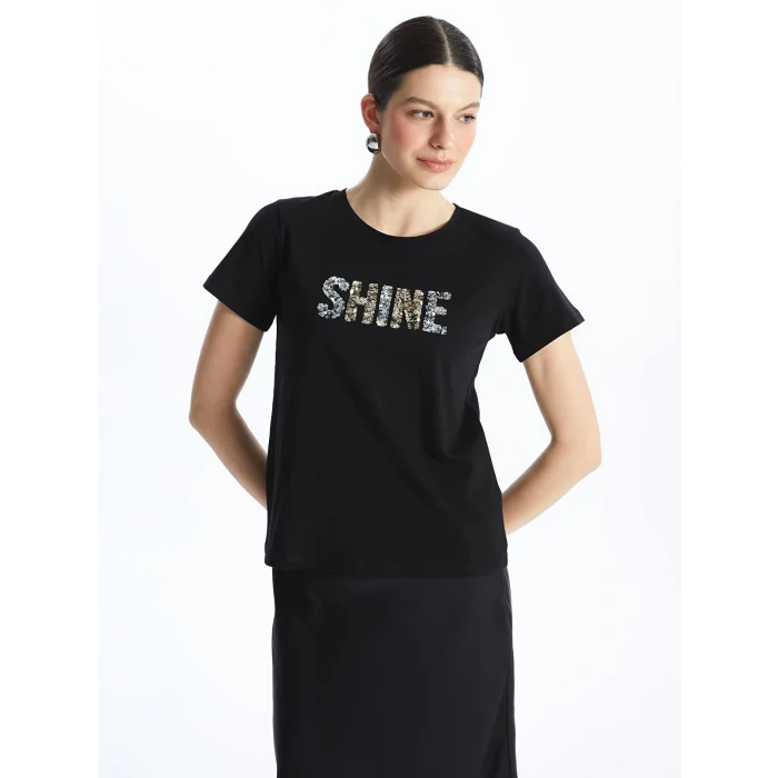 LCWAIKIKI Basic Siyah Bisiklet Yaka Pul Payetli Kısa Kollu Kadın Tişört