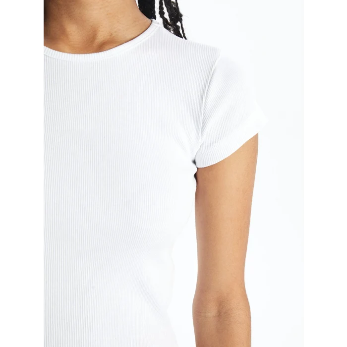 XSIDE Beyaz Bisiklet Yaka Düz Kısa Kollu Kadın Crop Tişört