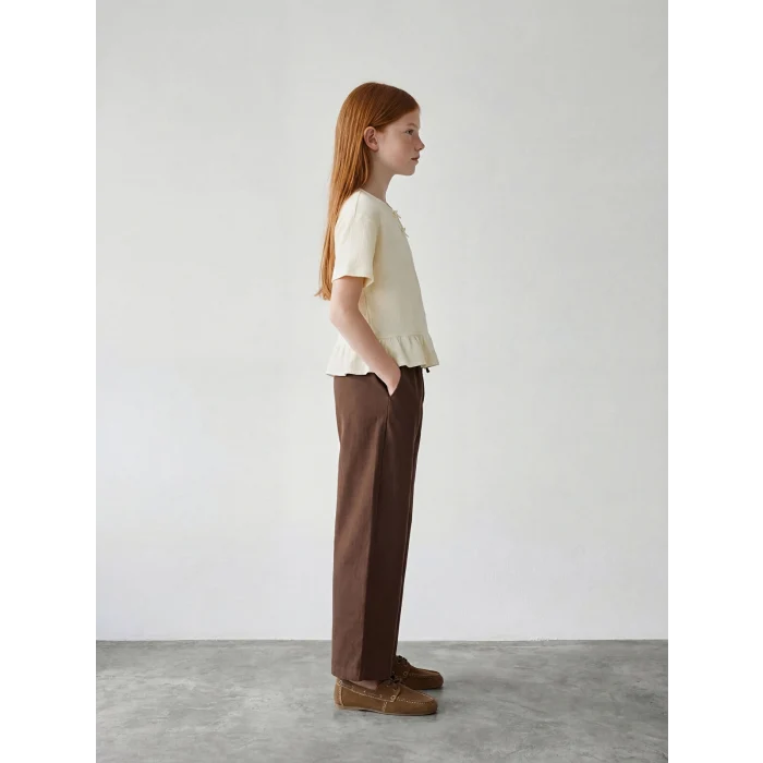 LCW Kids Bej Fiyonk ve Fırfır Detaylı Kız Çocuk Tişört