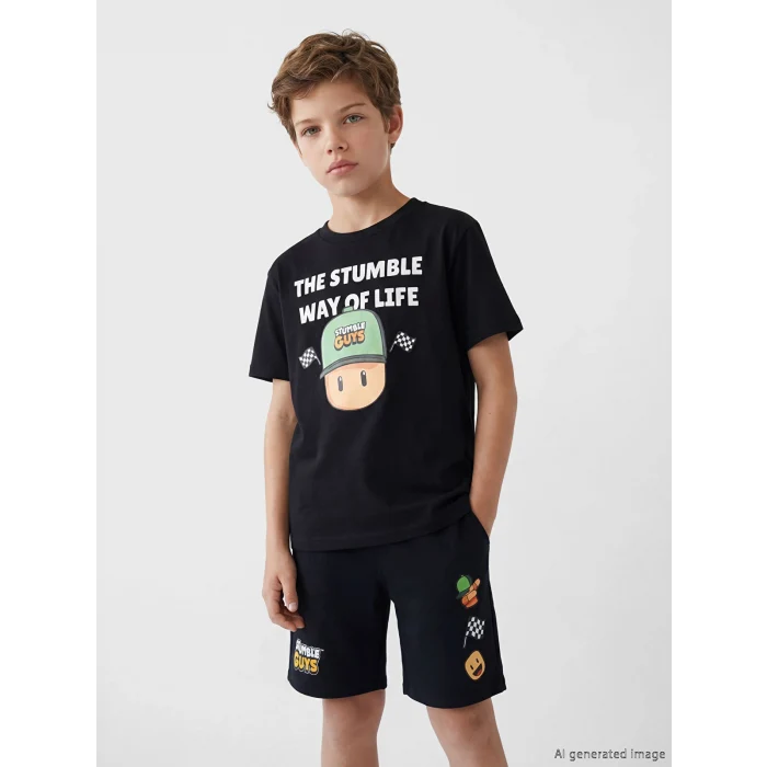 LCW Kids Siyah Bisiklet Yaka Stumble Guys Baskılı Erkek Çocuk Tişört