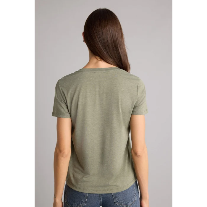 Defacto W9204AZGN931 Yeşil Regular Fıt V Yaka Basıc Düz Kısa Kollu Tişört