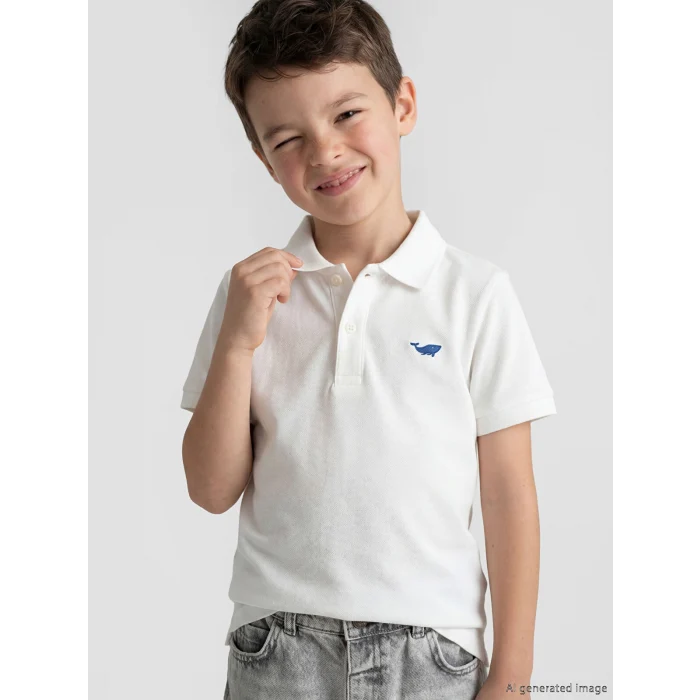 LCW Kids Beyaz Polo Yaka Kısa Kollu Nakışlı Erkek Çocuk Tişört