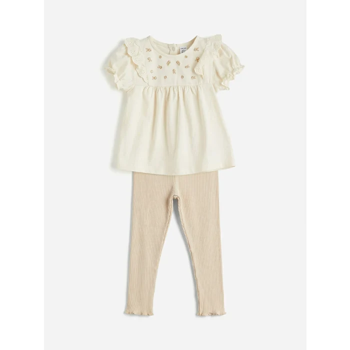 LCW baby Ekru Kız Bebek Fırfırlı Tişört ve Tayt
