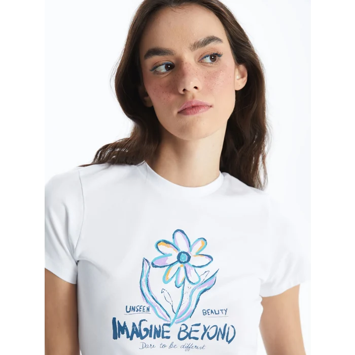 XSIDE Beyaz Bisiklet Yaka Baskılı Kısa Kollu Kadın Crop