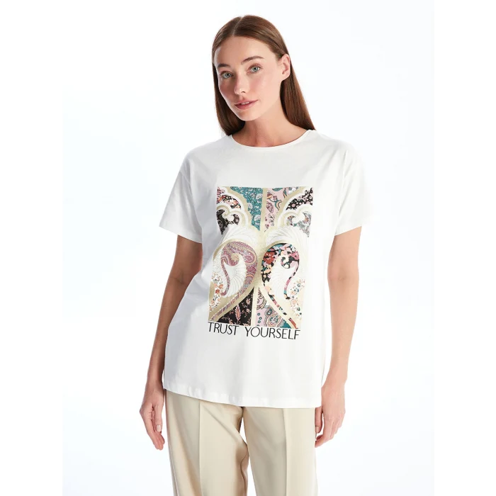 LCWAIKIKI Basic Beyaz Bisiklet Yaka Baskılı Kısa Kollu Kadın Tişört