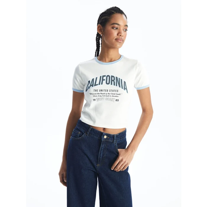 XSIDE Beyaz Bisiklet Yaka Baskılı Kısa Kollu Kadın Crop