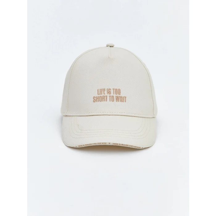 LCW ACCESSORIES Ekru Yazı Nakışlı Kız Çocuk Kep Şapka