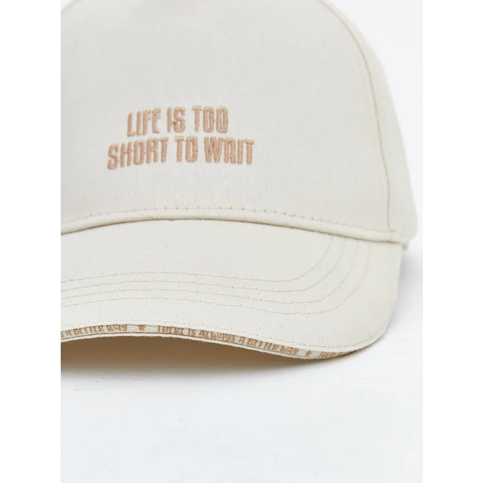 LCW ACCESSORIES Ekru Yazı Nakışlı Kız Çocuk Kep Şapka