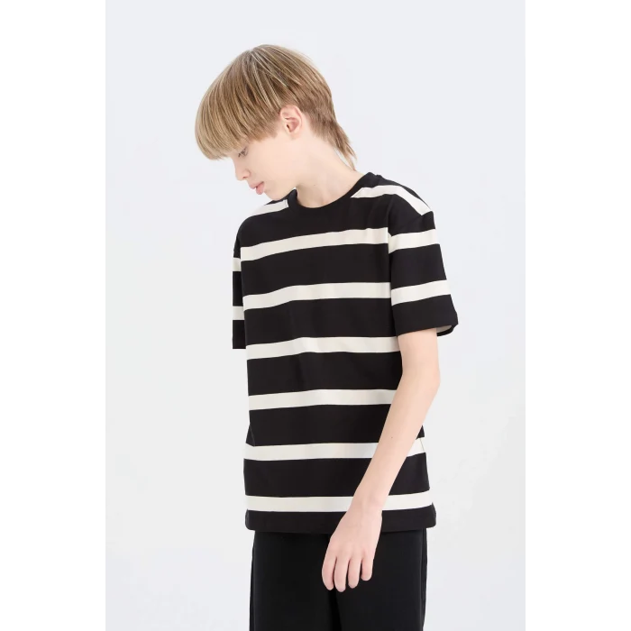 Defacto D7863A8BK81 Siyah Bisiklet Yaka Çizgili Kısa Kollu Tişört Erkek Çocuk