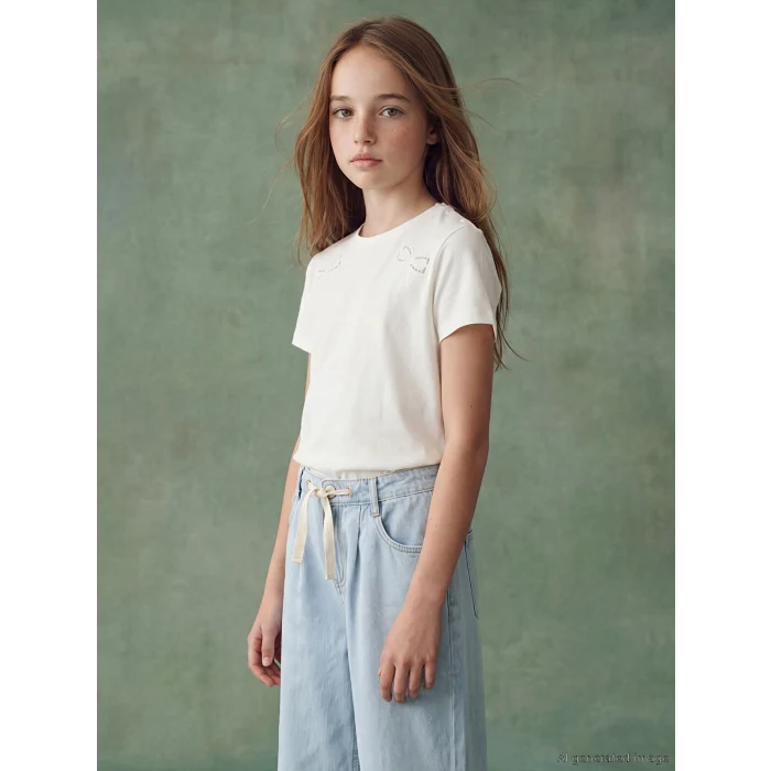 LCW Kids Ekru Fiyonk Nakışlı Kız Çocuk Tişört