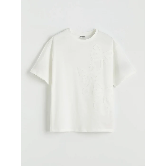 LCW Kids Ekru Bisiklet Yaka Fiyonk Nakışlı Kız Çocuk Tişört