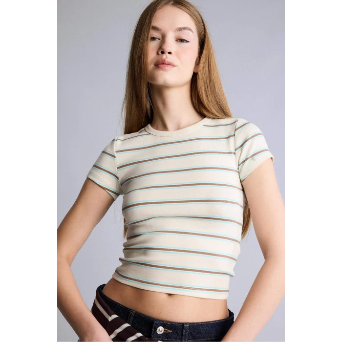 Defacto G2231AXER98 Ekru Fıtted Bisiklet Yaka Ribana Kısa Kollu Tişört