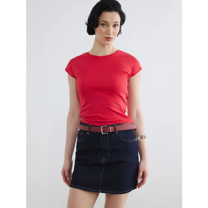 LCW Vision Kırmızı Bisiklet Yaka Kadın Crop