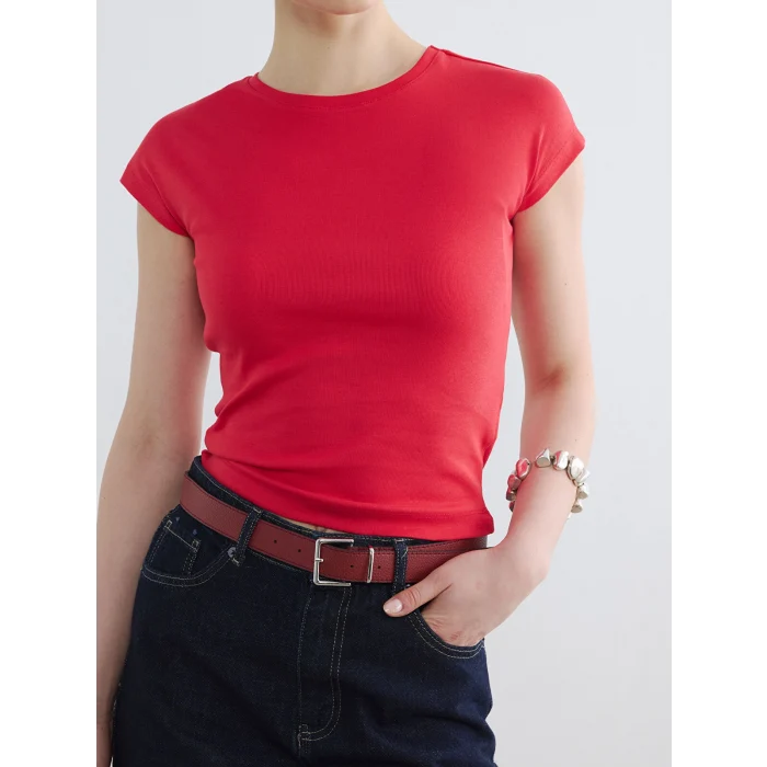 LCW Vision Kırmızı Bisiklet Yaka Kadın Crop