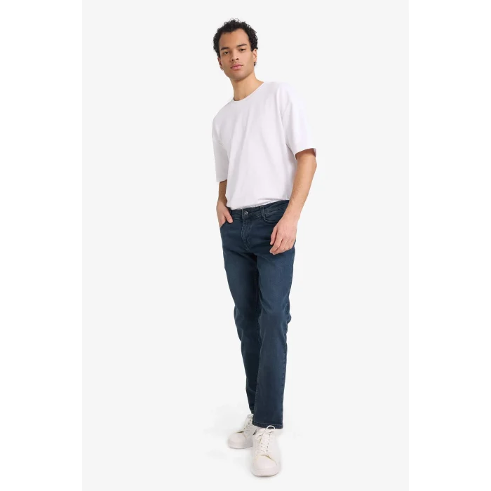 Defacto R8791AZNM83 İndigo Pedro Slim Fit Dar Kalıp Normal Bel Dar Paça Jean Pantolon