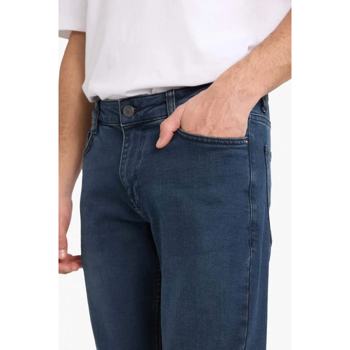 Defacto R8791AZNM83 İndigo Pedro Slim Fit Dar Kalıp Normal Bel Dar Paça Jean Pantolon