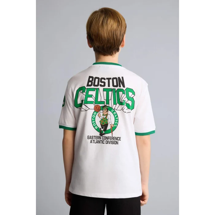 Defacto H2899A8WT34 Beyaz %100 Pamuk NBA Boston Celtıcs New Regular Fıt Bisiklet Yaka Kısa Kollu Tişört Erkek Çocuk