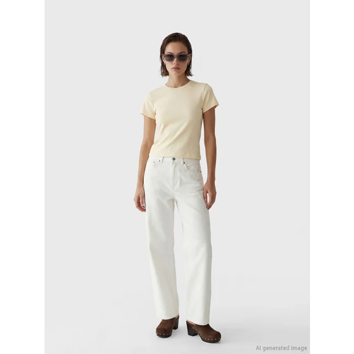 LCW Vision Bej Bisiklet Yaka Kadın Crop