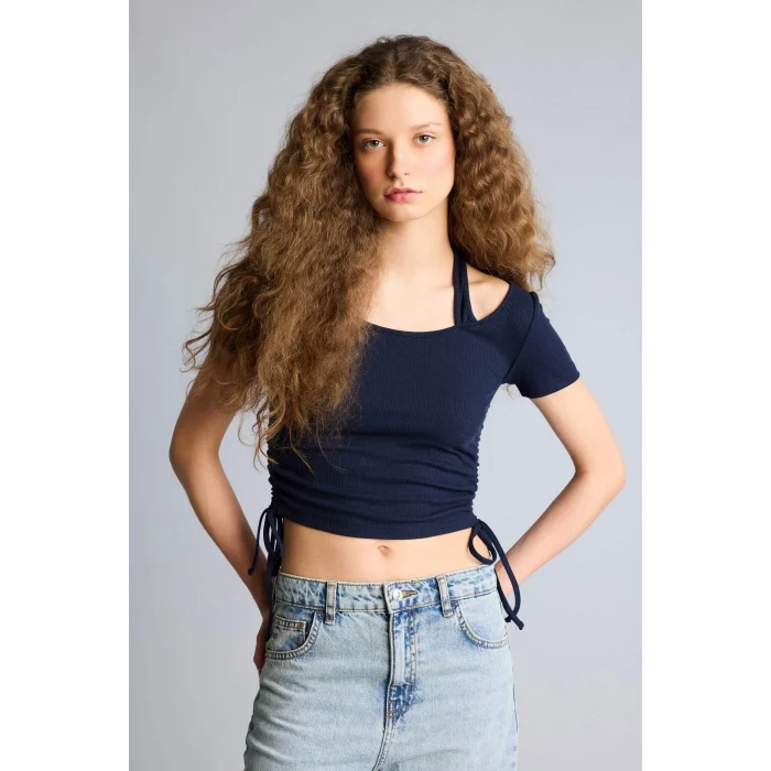Defacto G7955AXNV147 Lacivert Fıtted Halter Yaka Kısa Kollu Tişört