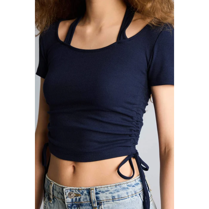 Defacto G7955AXNV147 Lacivert Fıtted Halter Yaka Kısa Kollu Tişört