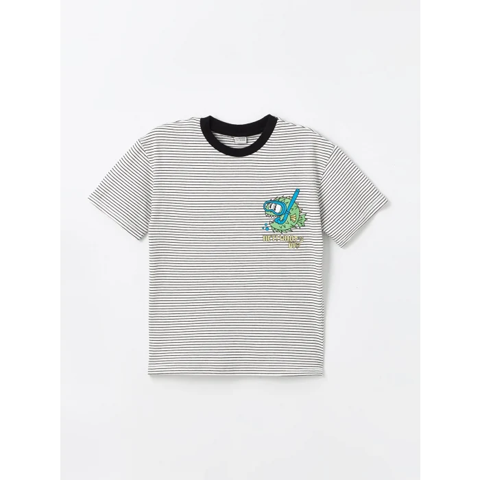 LCW Kids Siyah Rahat Kalıp Bisiklet Yaka Erkek Çocuk Tişört