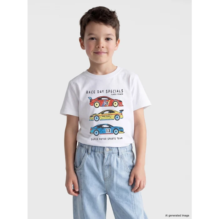 LCW Kids Beyaz Bisiklet Yaka Baskılı Erkek Çocuk Tişört