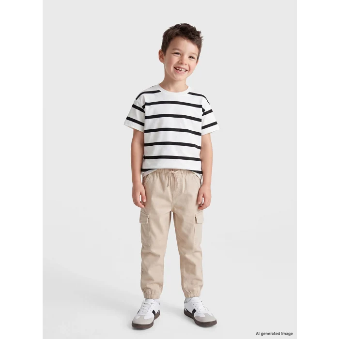 LCW Kids Ekru Bisiklet Yaka Çizgili Erkek Çocuk Tişört