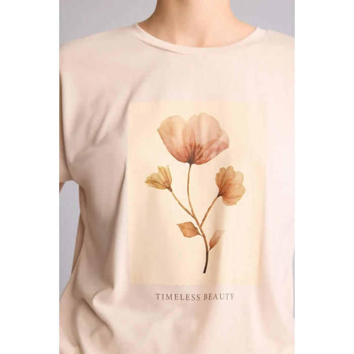 Defacto H2451AXER68 Ekru Regular Fıt Bisiklet Yaka Çiçekli Kısa Kollu Tişört