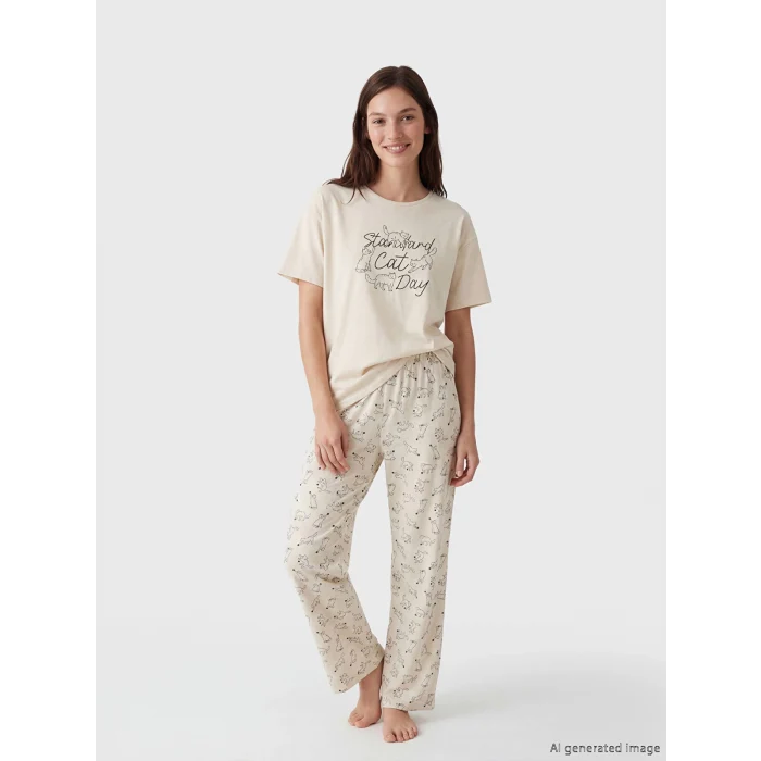 LCW DREAM Karışık Bisiklet Yaka Baskılı Kadın Pijama Takım