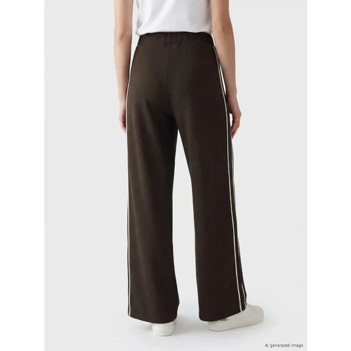 LCW Modest Kahverengi Şeritli Soft Touch Kadın Eşofman Altı