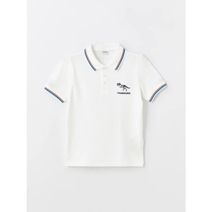 LCW Kids Beyaz Polo Yaka Nakışlı Kısa Kollu Erkek Çocuk Tişört