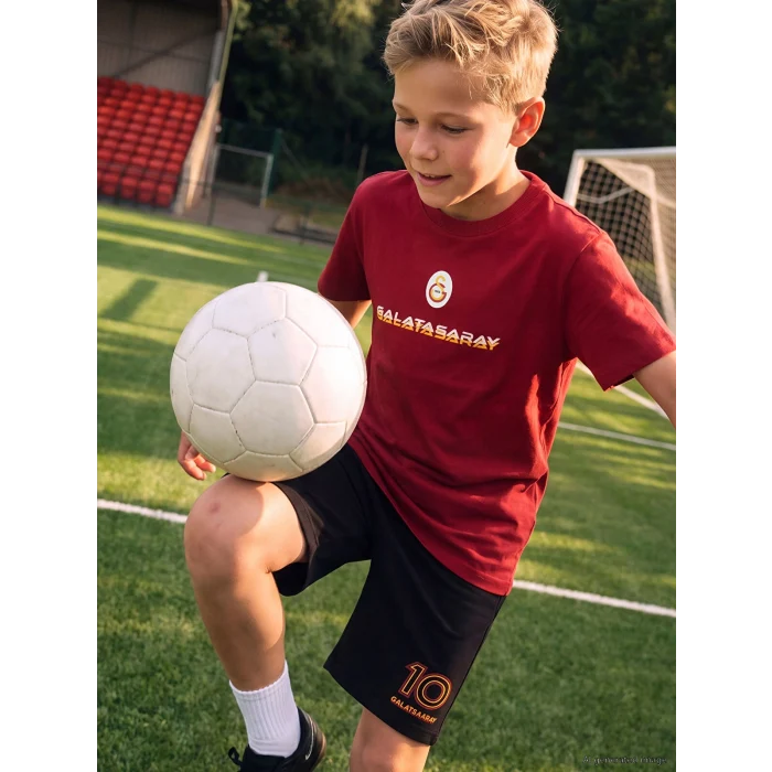 LCW Kids Kırmızı Bisiklet Yaka Galatasaray Baskılı Erkek Çocuk Tişört