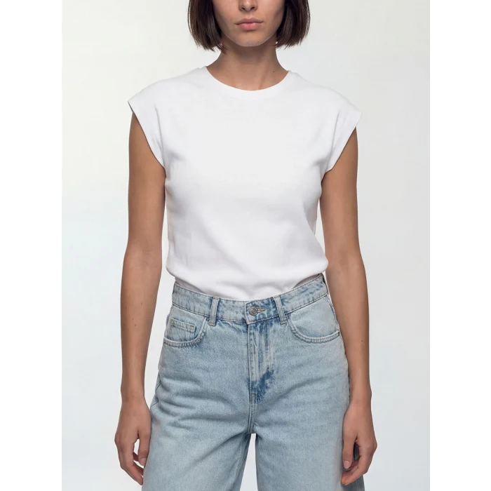 LCW Vision Beyaz Bisiklet Yaka Kadın Crop