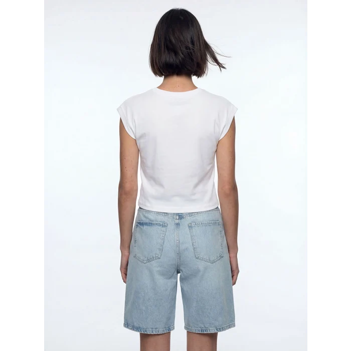 LCW Vision Beyaz Bisiklet Yaka Kadın Crop