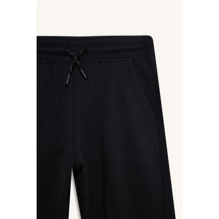 Defacto B5867A8BK27 Siyah Regular Fıt Sweatshirt Kumaşı Şort Erkek Çocuk