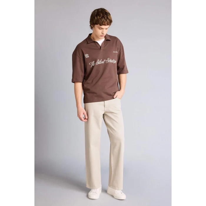 Defacto F8676AXBN151 Kahve Loose Fıt Slogan Baskılı Sweatshirt Kumaşı Polo Yaka Tişört