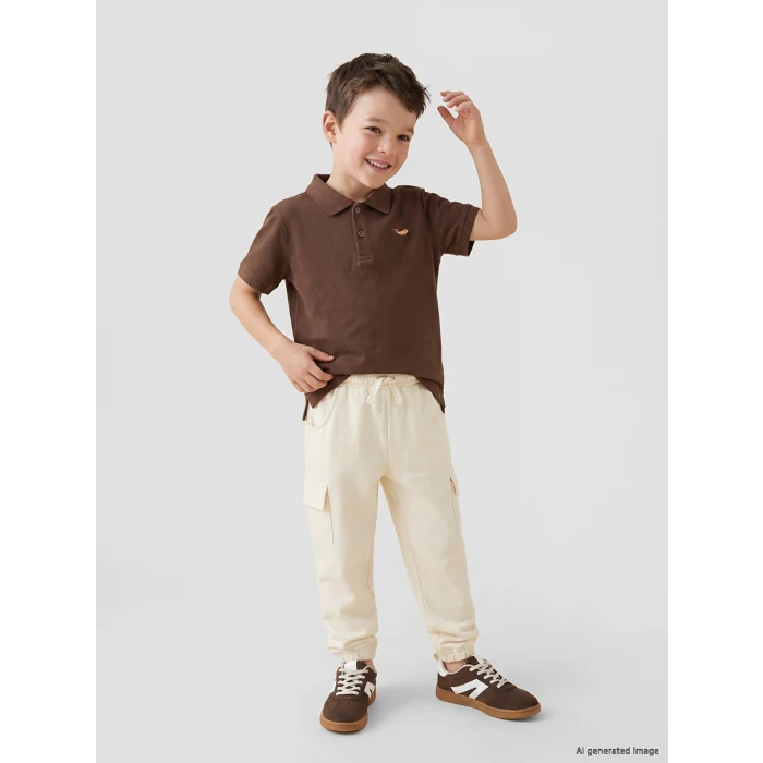 LCW Kids Kahverengi Polo Yaka Nakışlı Erkek Çocuk Tişört