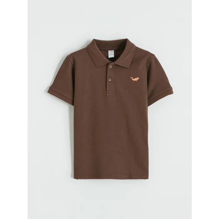 LCW Kids Kahverengi Polo Yaka Nakışlı Erkek Çocuk Tişört