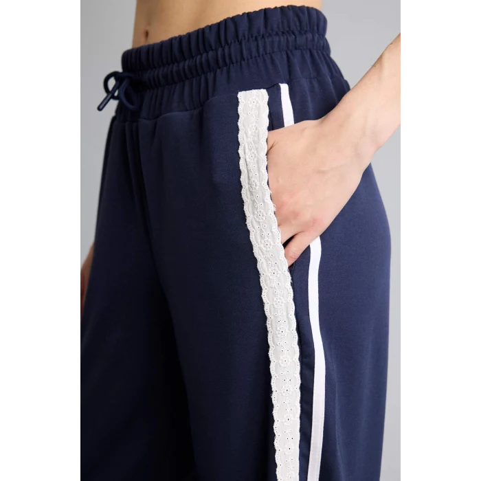 Defacto H7722AXIN275 İndigo Straıght Fıt Cepli Standart Paça Standart Boy Skuba Dalgıç Kumaş Pantolon